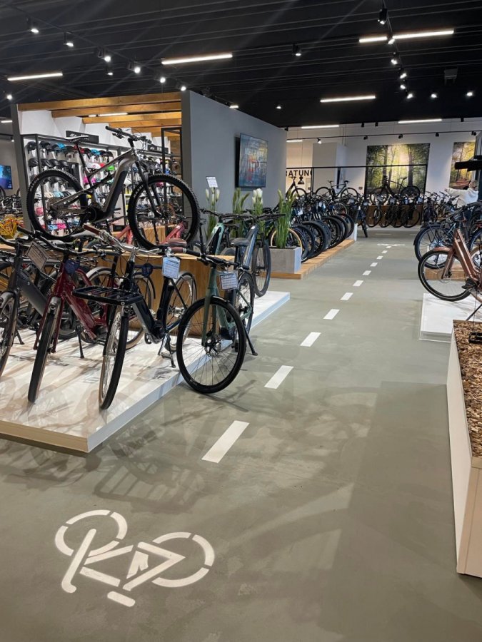 Bike station outlet
